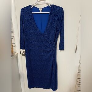 Isaac Mizrahi long sleeve royal blue crossover lined dress with button accents